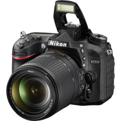 Nikon D7200 18-140 AF-S DX VR DSLR Fotoğraf Makinesi (Kamera +